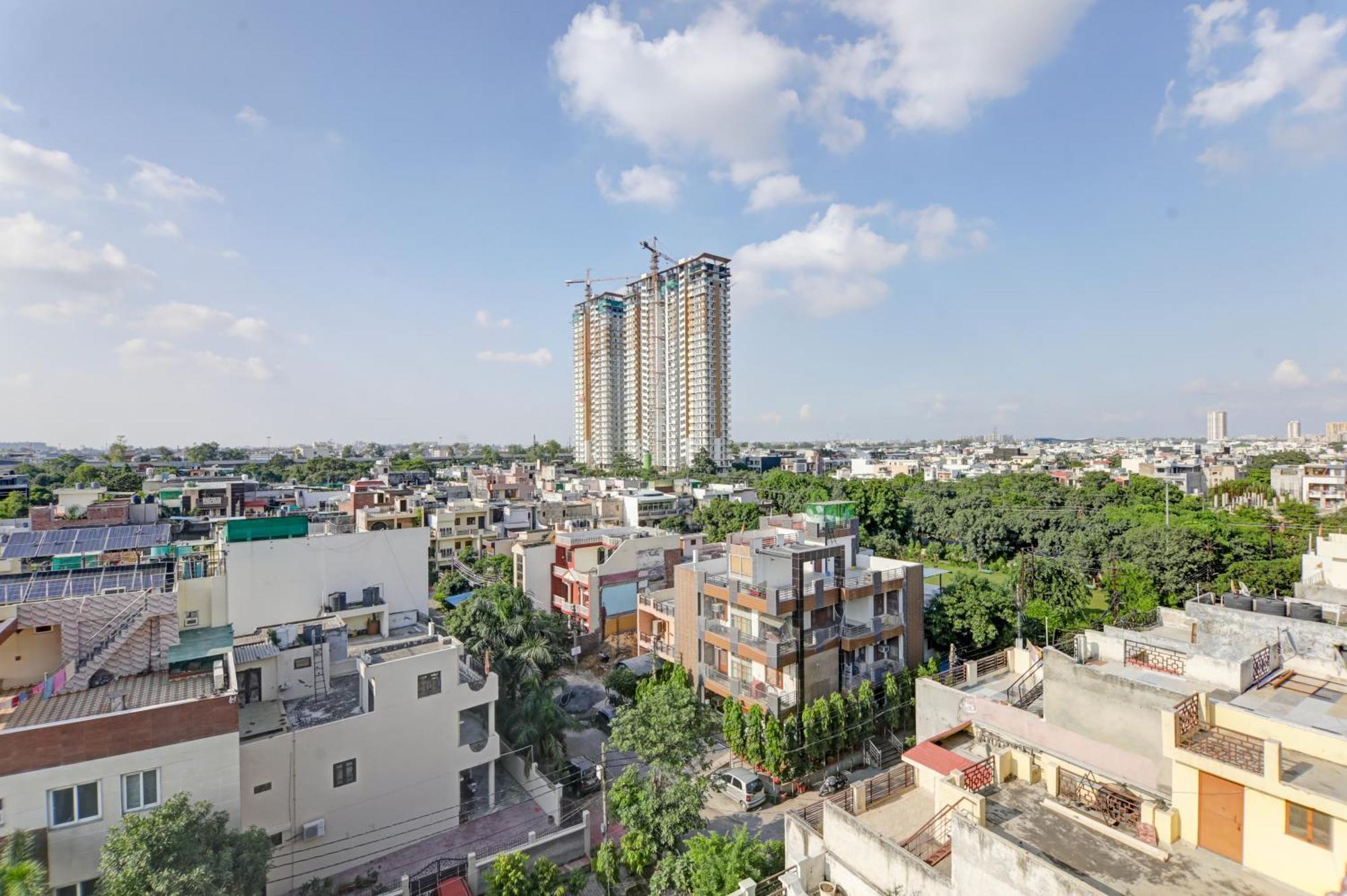 Status By Hotel The Emporio Ghaziabad Exterior foto